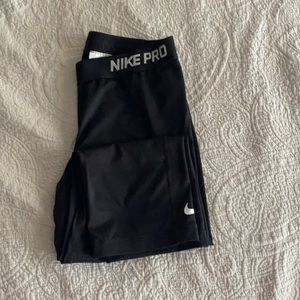 Nike Pro leggings